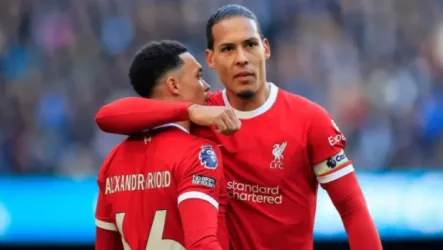  فان دايك يتجاهل صديق الأمس.. ويرتدي ثوب المشجع