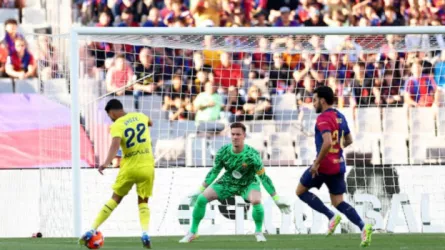  فياريال يسقط برشلونة بثلاثية في مباراة الاحتفال بلقب الدوري الإسباني 