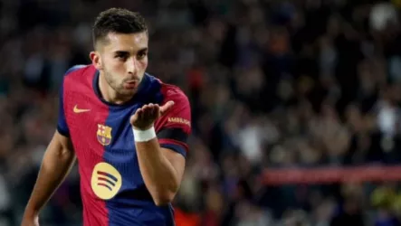  مدرب إسبانيا يحمي نجم برشلونة.. ويهدي البلوجرانا هدية الكلاسيكو