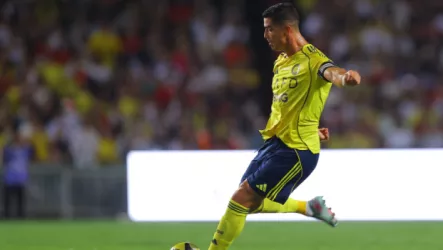 كريستيانو رونالدو محترف الاتحاد يواسي كريستيانو رونالدو بعد سقوطه الكوميدي في السوبر السعودي