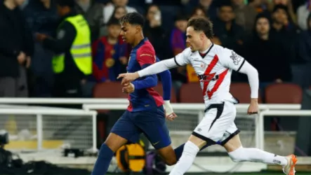 17 عاما فقط!.. لامين يامال يسجل المئوية الأولى في مسيرته الاحترافية 