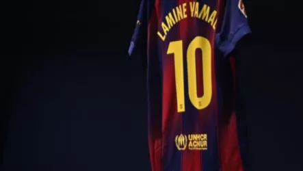  رسميا.. برشلونة يجدد عقد لامين يامال حتى 2031 ويمنحه الرقم 10