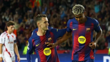 فيديو| شاهد قبلة لامين يامال لصديقته بعد مباراة برشلونة وأولمبياكوس 