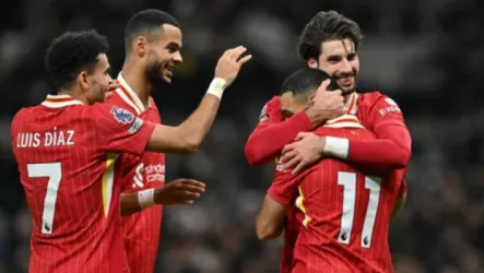 ليفربول رغم غياب الفرعون.. ثنائي ليفربول يزين قائمة المرشحين لجائزة شهر البريميرليج