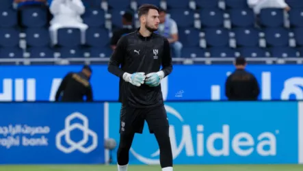  مفاجأة كبرى.. هل عدل اتحاد الكرة لائحة حراس المواليد لقيد صفقة الهلال؟