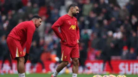  حقيقة مشاجرة محمد صلاح وأرنولد في تدريبات ليفربول قبل مواجهة باريس