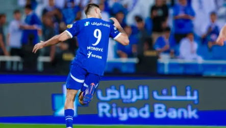 ميتروفيتش بقيادة الهلال والنصر.. خطر الرحيل يهدد 5 من نجوم دوري روشن
