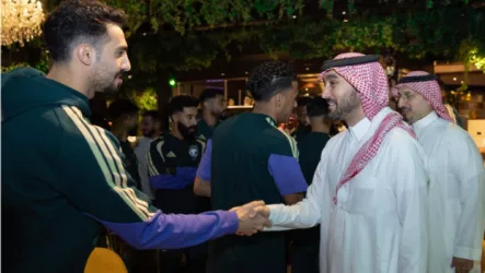 رسالة خاصة من وزير الرياضة للاعبين والجهاز الفني في معسكر المنتخب بقطر