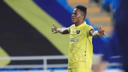 فيديو | بفرمان تحكيمي .. الـ VAR ينقذ الاتحاد من انتفاضة التعاون