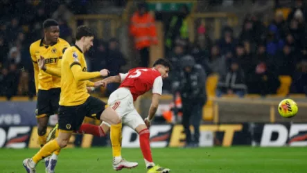  آرسنال يسقط في فخ التعادل أمام وولفرهامبتون ويهدر فرصة تعزيز صدارته