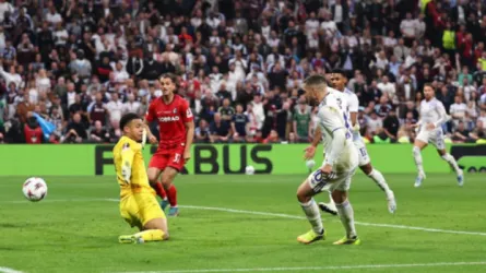 فيديو| إيمري يقود أستون فيلا للتتويج بلقب الدوري الأوروبي بثلاثية في فرايبرج