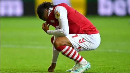 سيمينيو يكشف السبب الحقيقي وراء رقمه الغامض مع مانشستر سيتي