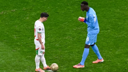  زلزال في الكاف.. رئيس الفيفا يدين انسحاب لاعبي السنغال ويطالب بعقوبات رادعة