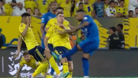 صدمة في الهلال .. الكشف عن طبيعة إصابة مالكوم بعد صدامه مع أيمن يحيى