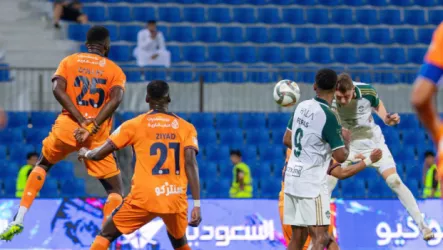 شاهد| الأهلي يقلب الطاولة على الفيحاء بثلاثية مثيرة في دوري روشن السعودي