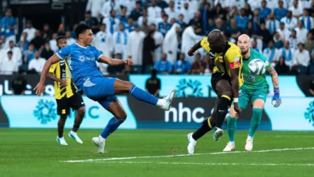 شاهد| الهلال يحسم كلاسيكو الاتحاد بثلاثية في ليلة تألق الأجانب