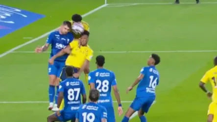 خبير تحكيمي يكشف خدعة الكاميرا في هدف الهلال القاتل في النصر وحالات المباراة