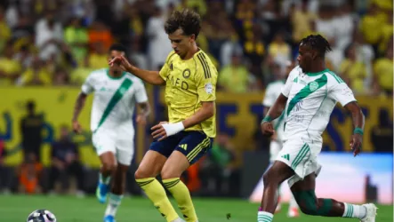 أحقية الأهلي في ركلة جزاء أمام النصر.. خبير تحكيمي يفجرها