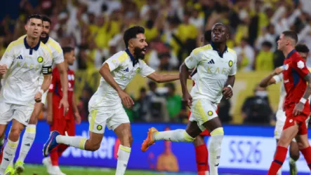 النصر بطلًا لدوري روشن.. رباعية ضمك تُشعل أفراح العالمي وتحسم اللقب رسميًا