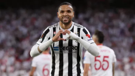 يوفنتوس يقتحم سباق يوسف النصيري ويتوصل لاتفاق مع فنربخشة