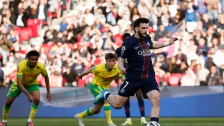 فيديو| شاهد باريس سان جيرمان يفوز على نانت 3-0 في الدوري الفرنسي
