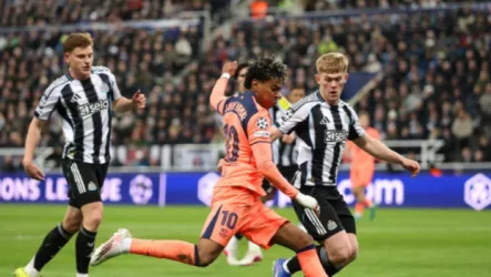  شراسة إنجليزية وصمود كتالوني.. تعادل نيوكاسل وبرشلونة في الشوط الأول