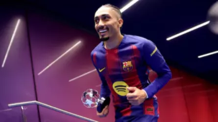  تعليق مثير من رافينيا بعد سباعية برشلونة التاريخية في نيوكاسل بدوري أبطال أوروبا