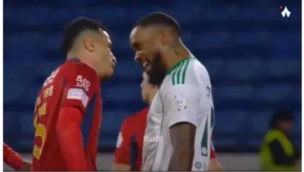 رائحة فمه كريهة.. تعليق صادم من توني نجم الأهلي بعد أزمته مع لاعب ضمك