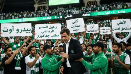 كواليس أزمة روي بيدرو في الأهلي .. تصرف غير أخلاقي وزوجة إنزو تشعل الأجواء