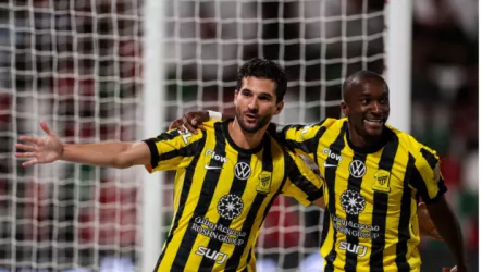  ثلاثية ولا أروع.. شاهد أهداف الاتحاد والاتفاق في الشوط الأول 2-1