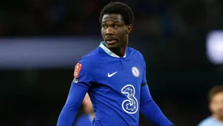 بقائمة كبيرة من المهتمين .. تشيلسي يفتح الباب لرحيل مهاجمه الشاب