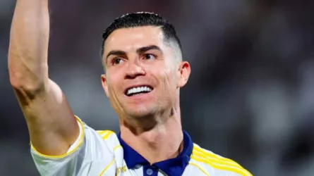 الدموع تسبق التتويج.. رونالدو يبكي بعد تسجيل الهدف الرابع للنصر