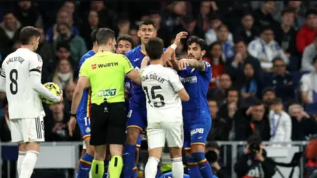  غضب عارم في برنابيو.. صافرات الاستهجان تلاحق لاعبي ريال مدريد بعد شوط كارثي أمام خيتافي