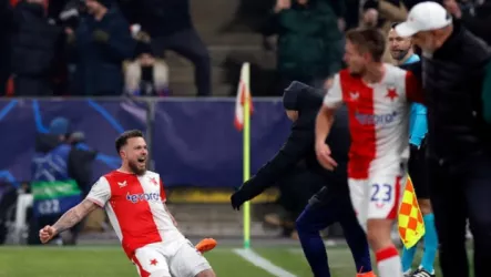 فيديو| شاهد سلافيا براج يصعق برشلونة بهدف مفاجئ