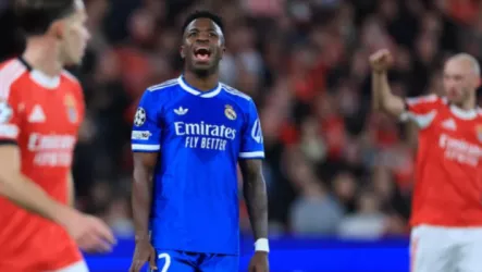  فيديو| إيقاف مباراة ريال مدريد وبنفيكا بسبب هجوم عنصري قبيح ضد فينيسيوس جونيور