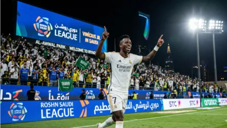 أزمة كبرى تضرب الهلال والأهلي .. تطورات تبعد فينيسيوس جونيور عن الدوري السعودي