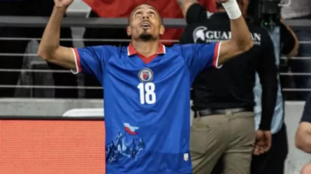 تعرف على السبب التاريخي.. سر علم بولندا على قميص منتخب هايتي في كأس العالم 2026