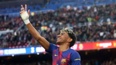 تفوق على ميسي ورونالدو.. لامين يامال يكتب التاريخ بـ هاتريك فياريال الإعجازي