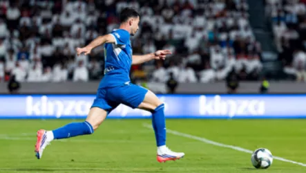 أرقام هادئة في الظهور الأول.. ماذا قدم مارتينيلي مع الهلال أمام الشباب؟