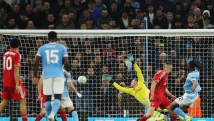 فيديو| شاهد مانشستر سيتي يتألق في الشوط الأول بهدف خرافي أمام نوتنجهام