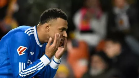 يا لك من مهرج.. كلمات مبابي القاسية تشعل أزمة مع حكم مباراة فالنسيا وريال مدريد