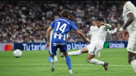  فيديو| شاهد ملخص تقدم ريال مدريد على ديبورتيفو ألافيس 1-0 في الشوط الأول