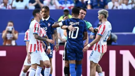  التعادل السلبي يحسم الشوط الأول بين فرنسا وباراجواي في ثمن نهائي كأس العالم 2026