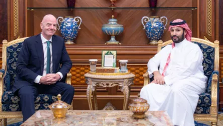 لقاء ولي العهد محمد بن سلمان مع جياني إنفانتينو رئيس الفيفا