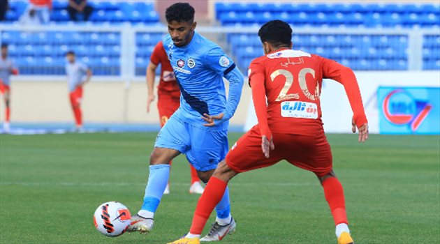 الباطن "يخدم" الاتحاد.. ويخطف تعادلا مثيرا من ضمك