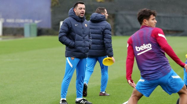 تشافي يتوعد بايرن ميونخ رغم الخسارة في الليجا