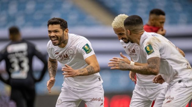 احتفال "صادم" من نجم الشباب.. ويبرر: لا أقصد أحد