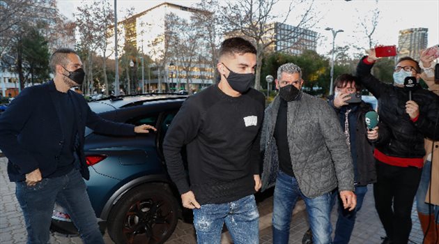 علامات الاستفاهم تطارد إدارة برشلونة بعد صفقة توريس