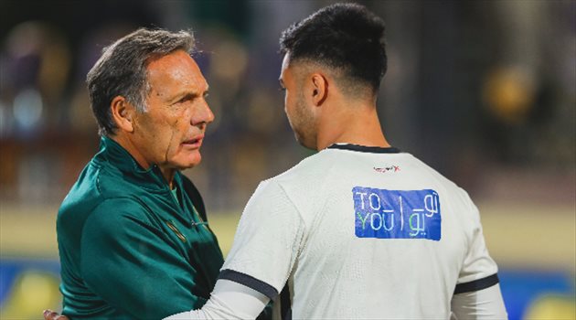 تعليق ناري من محترف النصر على قرار تأجيل الدوري