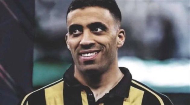 "كواليس صادمة".. نصراوي يشيد بموقف الهلال مع حمد الله وكيف وقع للاتحاد